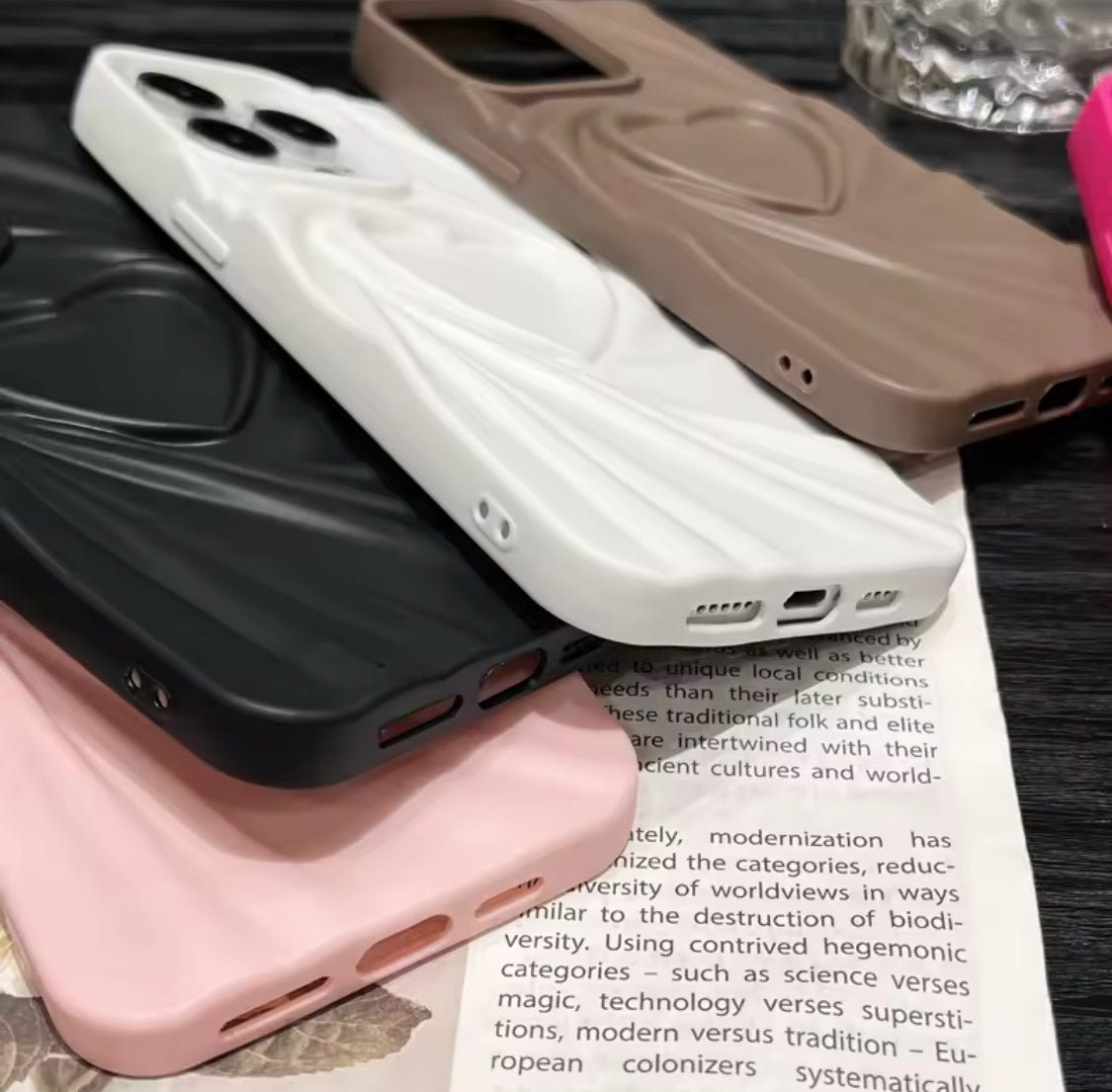 Fashion Fold Wrinkle 3D Love Heart Silicone Phone Case For iPhone